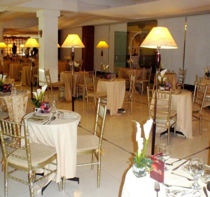 Cherry Blossoms Hotel Manila Ngoại thất bức ảnh