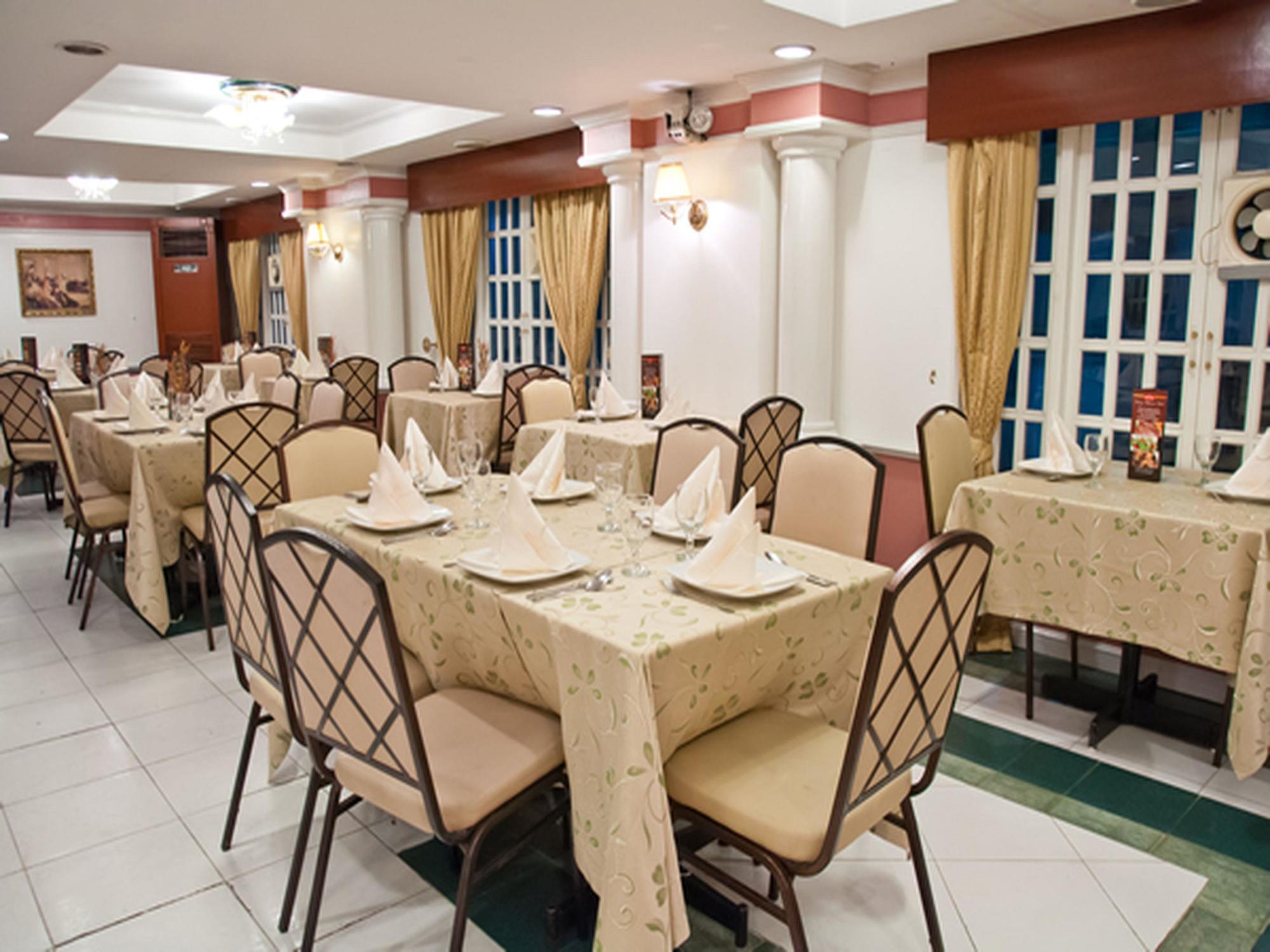 Cherry Blossoms Hotel Manila Ngoại thất bức ảnh