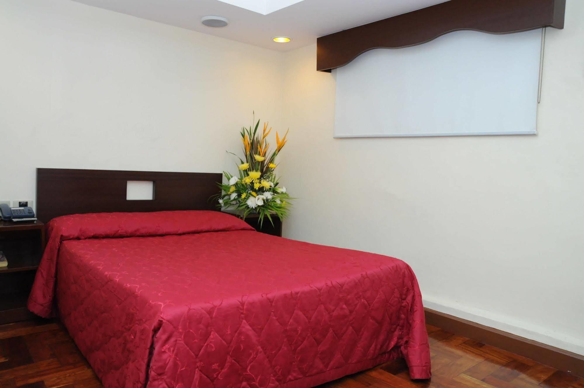 Cherry Blossoms Hotel Manila Ngoại thất bức ảnh
