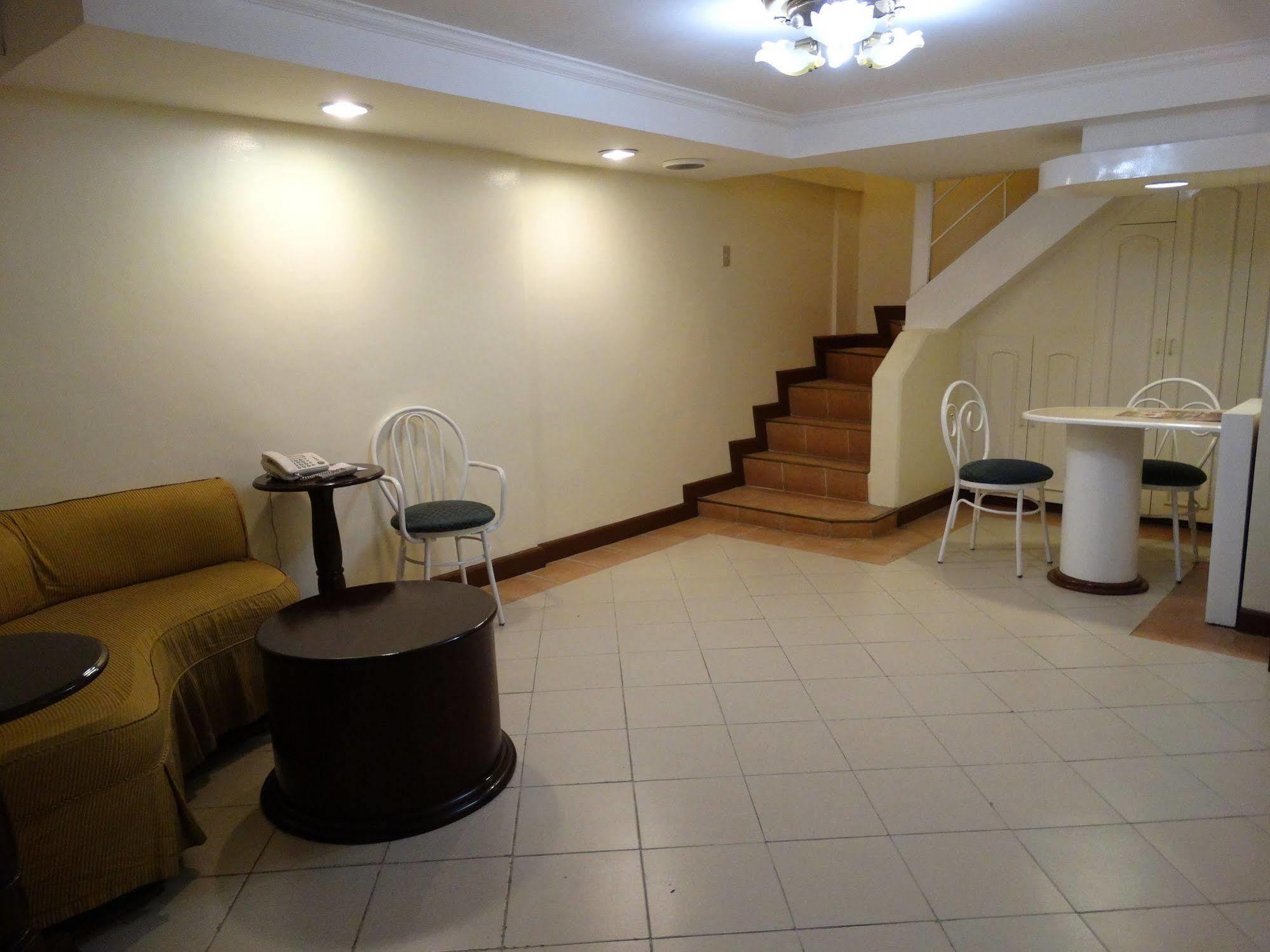 Cherry Blossoms Hotel Manila Ngoại thất bức ảnh