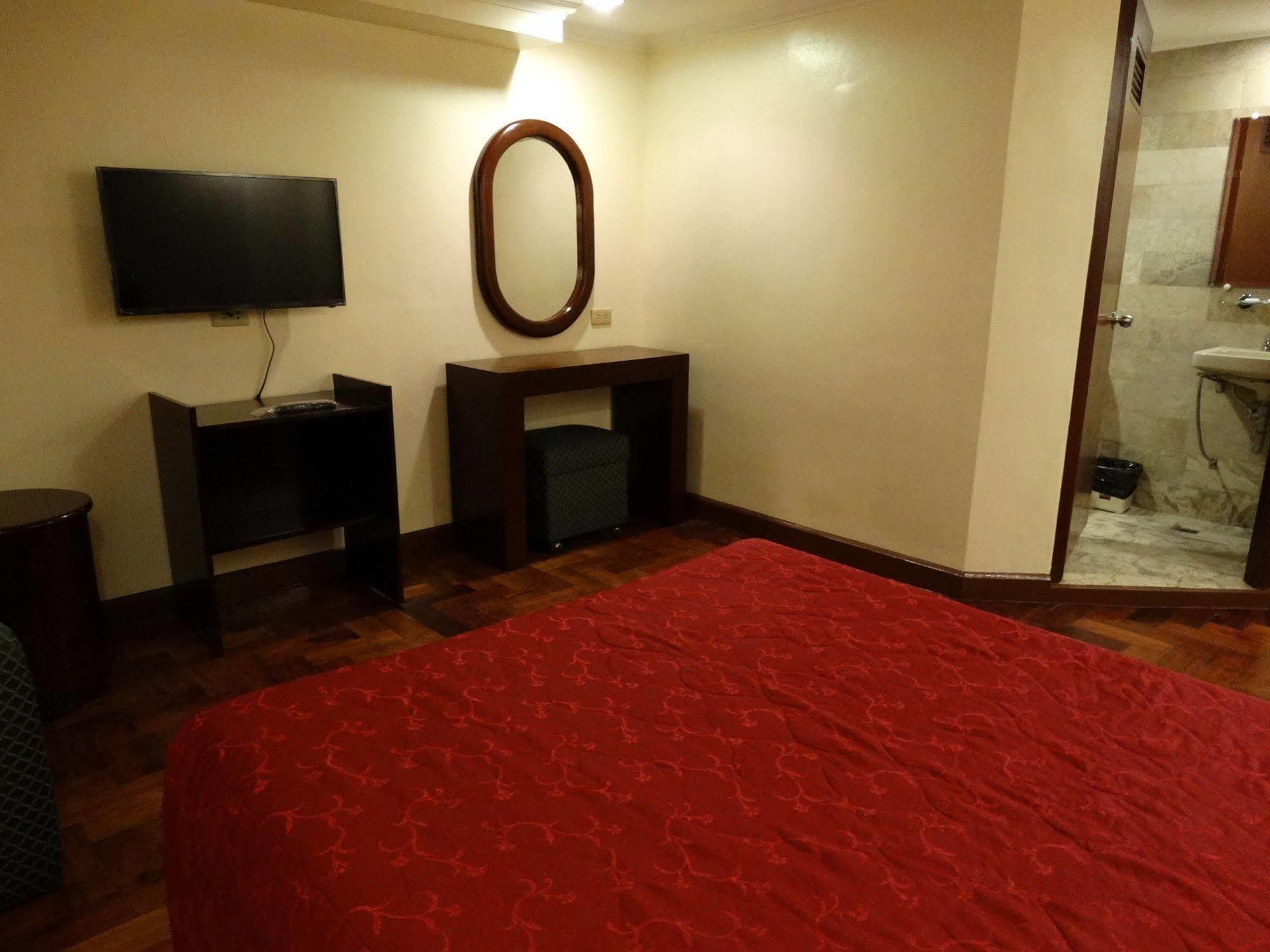 Cherry Blossoms Hotel Manila Ngoại thất bức ảnh