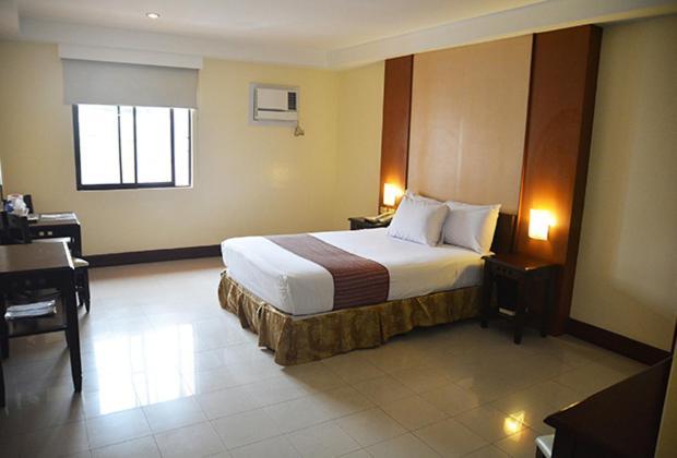 Cherry Blossoms Hotel Manila Ngoại thất bức ảnh