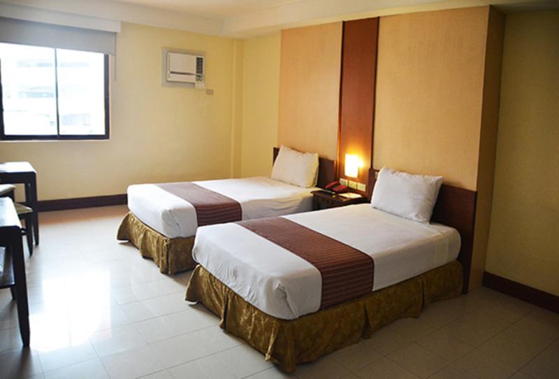 Cherry Blossoms Hotel Manila Ngoại thất bức ảnh